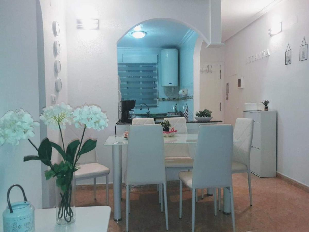 Apartament Margaret Torrevieja Luaran gambar