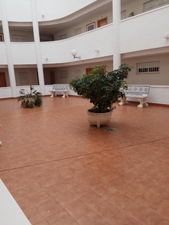Apartament Margaret Torrevieja Luaran gambar